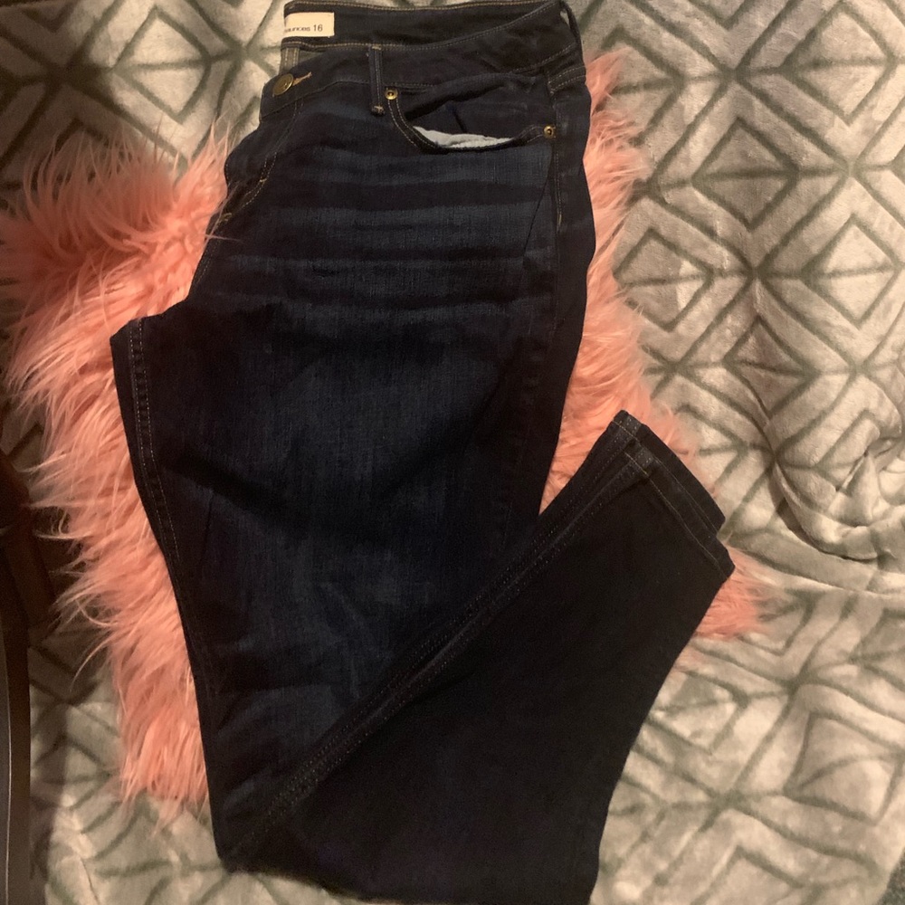 Maurices Skinny Jeans Size 16